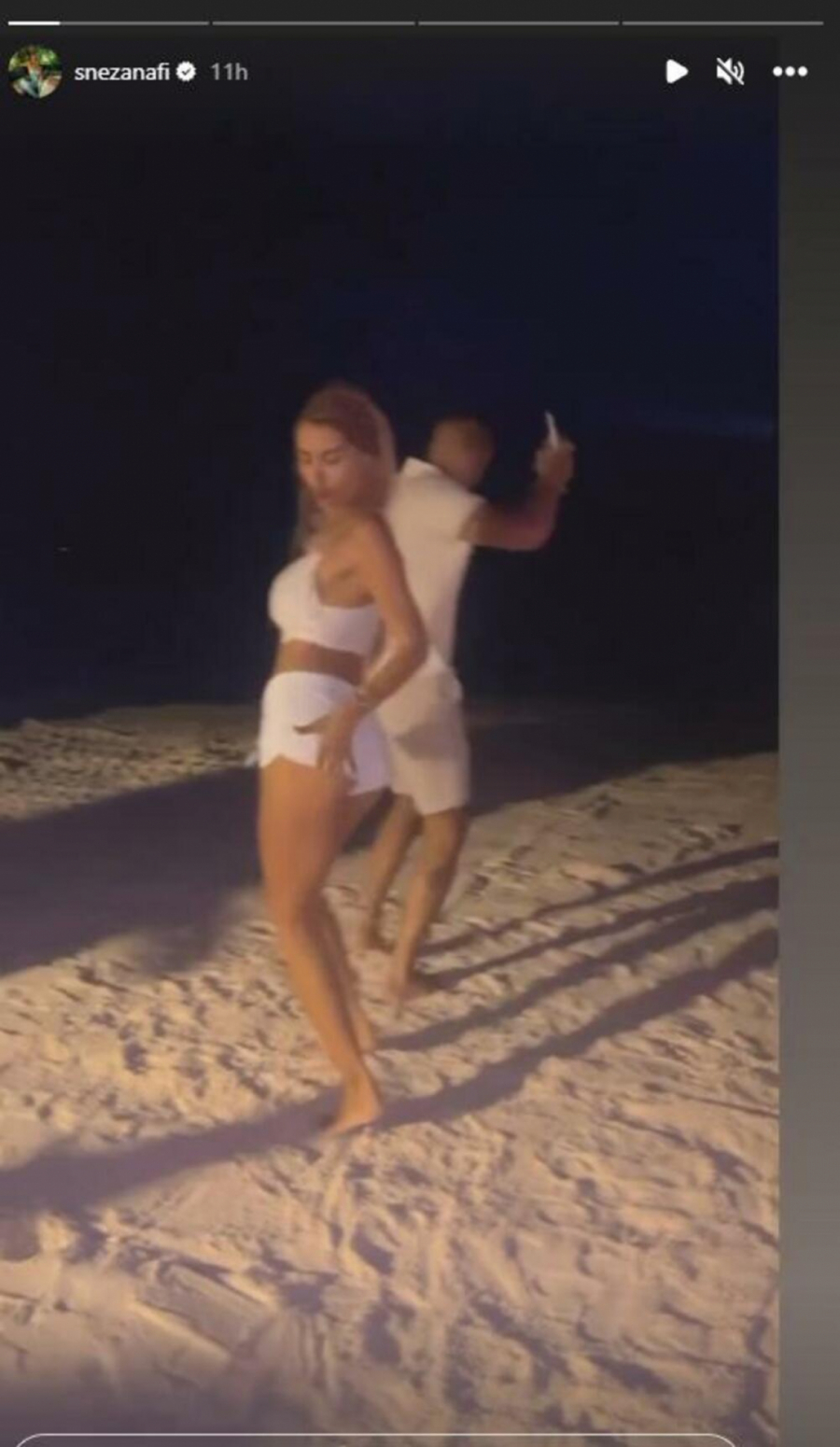 RASPAMETILA PRATIOCE Snežana Borjan u nikad vrelijem izdanju: POGLEDAJTE KAKO IGRA ŽENA FUDBALERA (VIDEO)