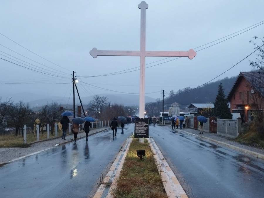 ALO! S NARODOM NA BARIKADAMA PROVEO NOĆ IZMEĐU SUBOTE I NEDELJE, ONI PORUČILI: Ustali smo da odbranimo opstanak!