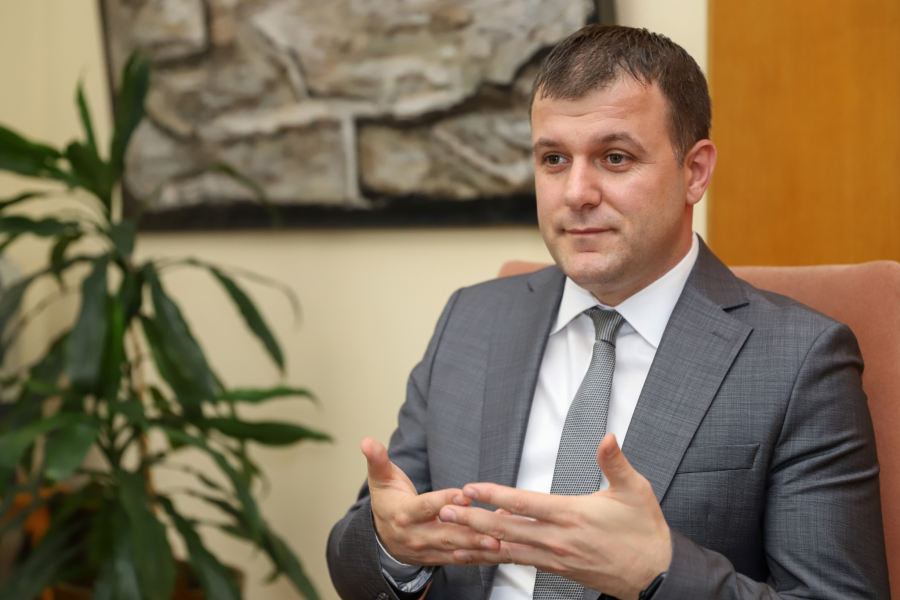 ALO! INTERVJU Lider SDPS-a Rasim Ljajić objasnio zašto je Srbiji potrebna stabilna vlada sa punim mandatom TREBA NAM POBEDA SA ŠTO VEĆOM RAZLIKOM ZBOG MIRA I STABILNOSTI!