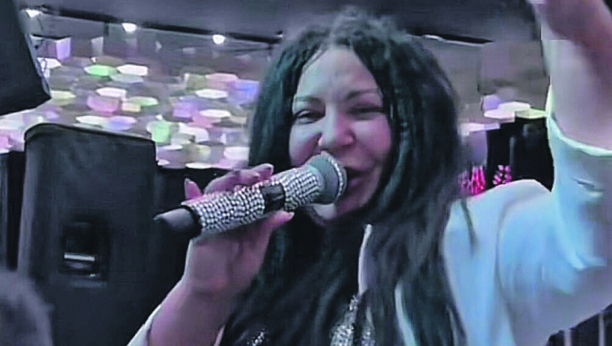 PEVAČICA ŠOKIRALA IZGLEDOM Jao, Stojo šta ti bi? (FOTO)