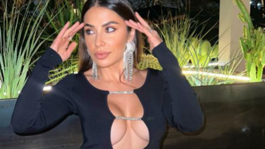 PROCURILA HOT FOTKA ŽENE NAŠEG KOŠARKAŠA: Uska haljina, ogromne grudi pridžava samo jedan lanac, USLEDIO HAOS! (FOTO)