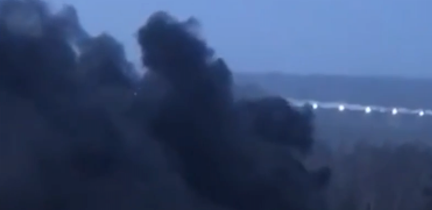 NOVA KATASTROFA U RUSIJI! Zapalio se avion nakon prinudnog sletanja!