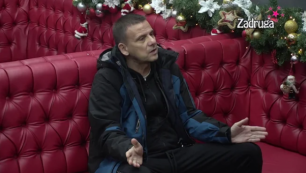 "ONA JE NAJNEMORALNIJA" Mikica Bojanić nije štedeo cimerku: IZDALA JE DRUGARICU