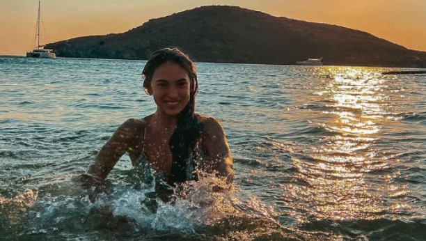 ANA JE SRPKINJA KOJA JE POSTALA MIS GRČKE: Unuka je našeg slavnog jugoslovenskog pevača, a lepa je kao boginja