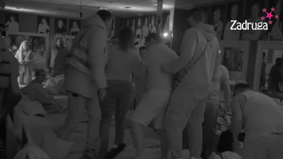 DRŽI JE ZOLA! Urnebesan sukob Miljane Kulić i Anite, obezbeđenje odmah uletelo (VIDEO)