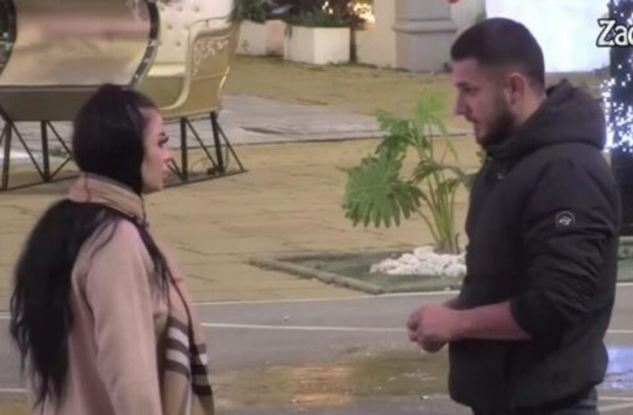 HAOS U BELOJ KUĆI Marko nasrnuo na Sanju, pa je javno ostavio