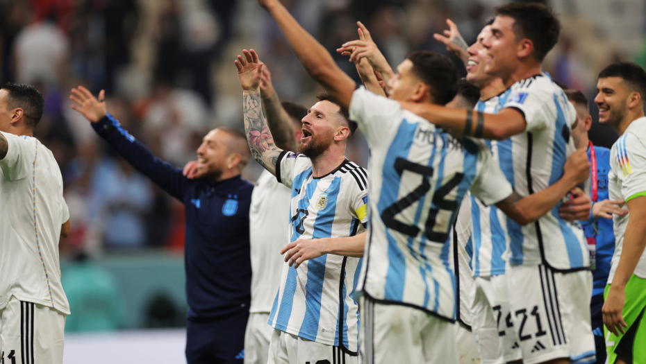 MESI RASTUŽIO HRVATE Pogledajte kako je Argentinac sa bele tačke doveo u prednost "gaučose" protiv "vatrenih" (VIDEO)