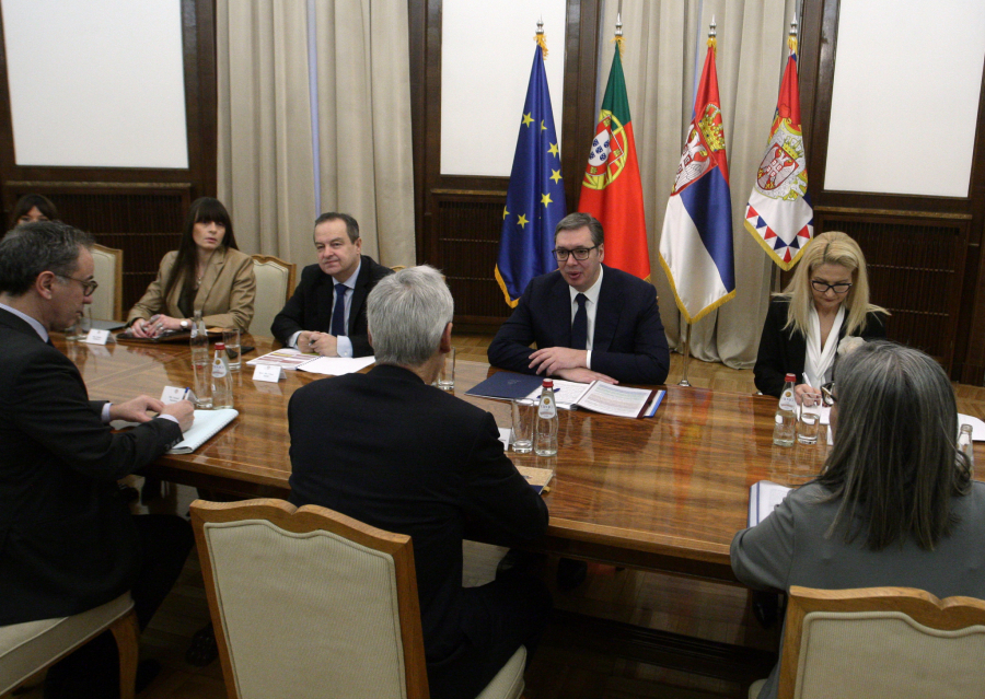 PREDSEDNIK SRBIJE RAZGOVARAO SA MINISTROM SPOLJNIH POSLOVA PORTUGALIJE Vučić se zahvalio na kontinuiranoj podršci koju pružaju u procesu evrointegracija naše zemlje