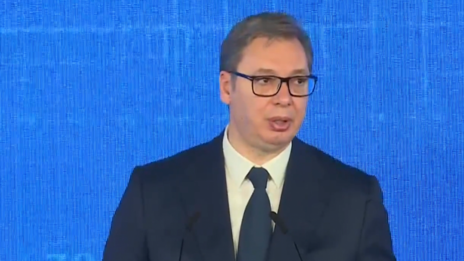 PREDSEDNIK O RAZGOVORU SA ESKOBAROM! Vučić se večeras obraća građanima!
