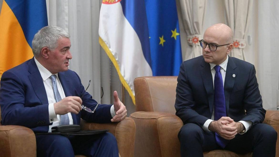 Potpredsednik Vlade i ministar odbrane Miloš Vučević, sastao se sa ambasadorom Republike Jermenije (FOTO)