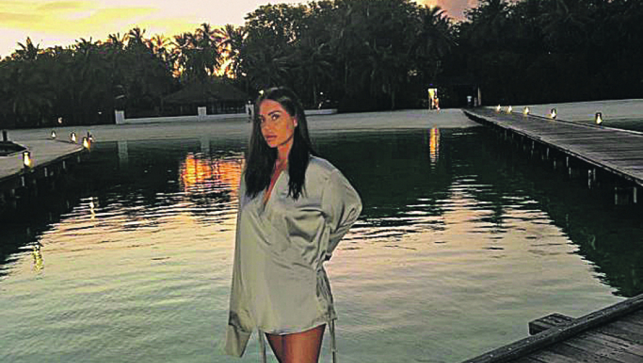 PRVI POLJUBAC JOJ SE SMUČIO ZA CEO ŽIVOT Aleksandra Bursać se prisetila svoje prve klinačke ljubavi