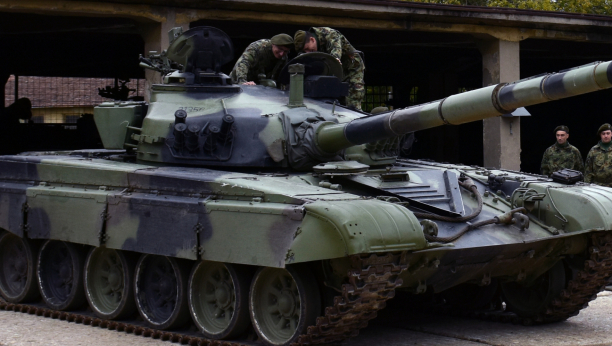 SEPTEMBARSKA KLASA Specijalistička obuka vojnika roda oklopnih jedinica u Požarevcu