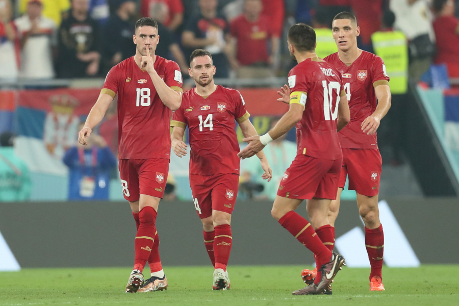 NEĆE DA ĆUTI Supruga našeg fudbalera progovorila o aferi koja je drmala „orlove“ u Kataru: DRUGARICE MI SMESTILE!