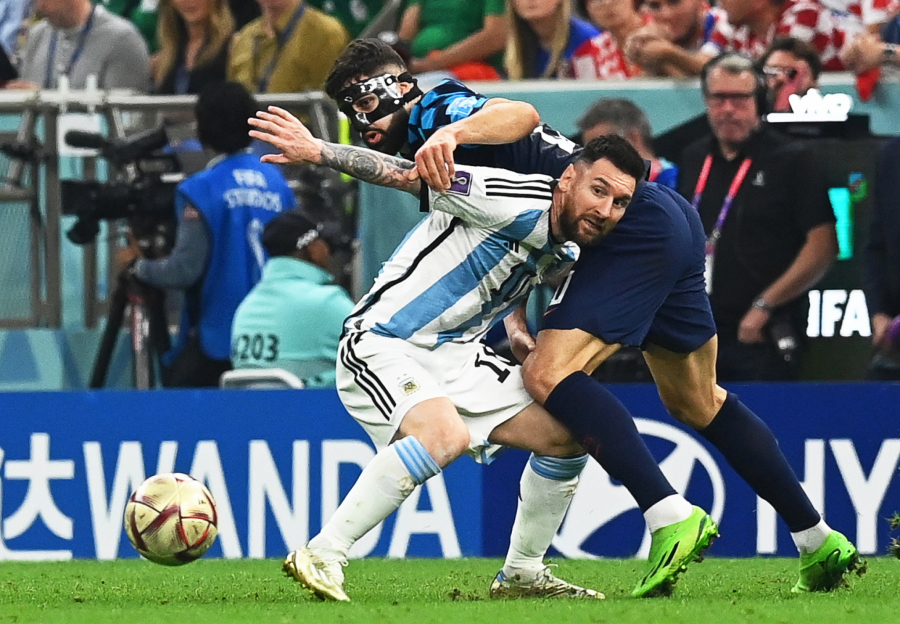 PLAČI, ARGENTINO Uveo je gaučose u finale i pre borbe za trofej zaprepastio svet: ODLAZAK S BOGINJOM