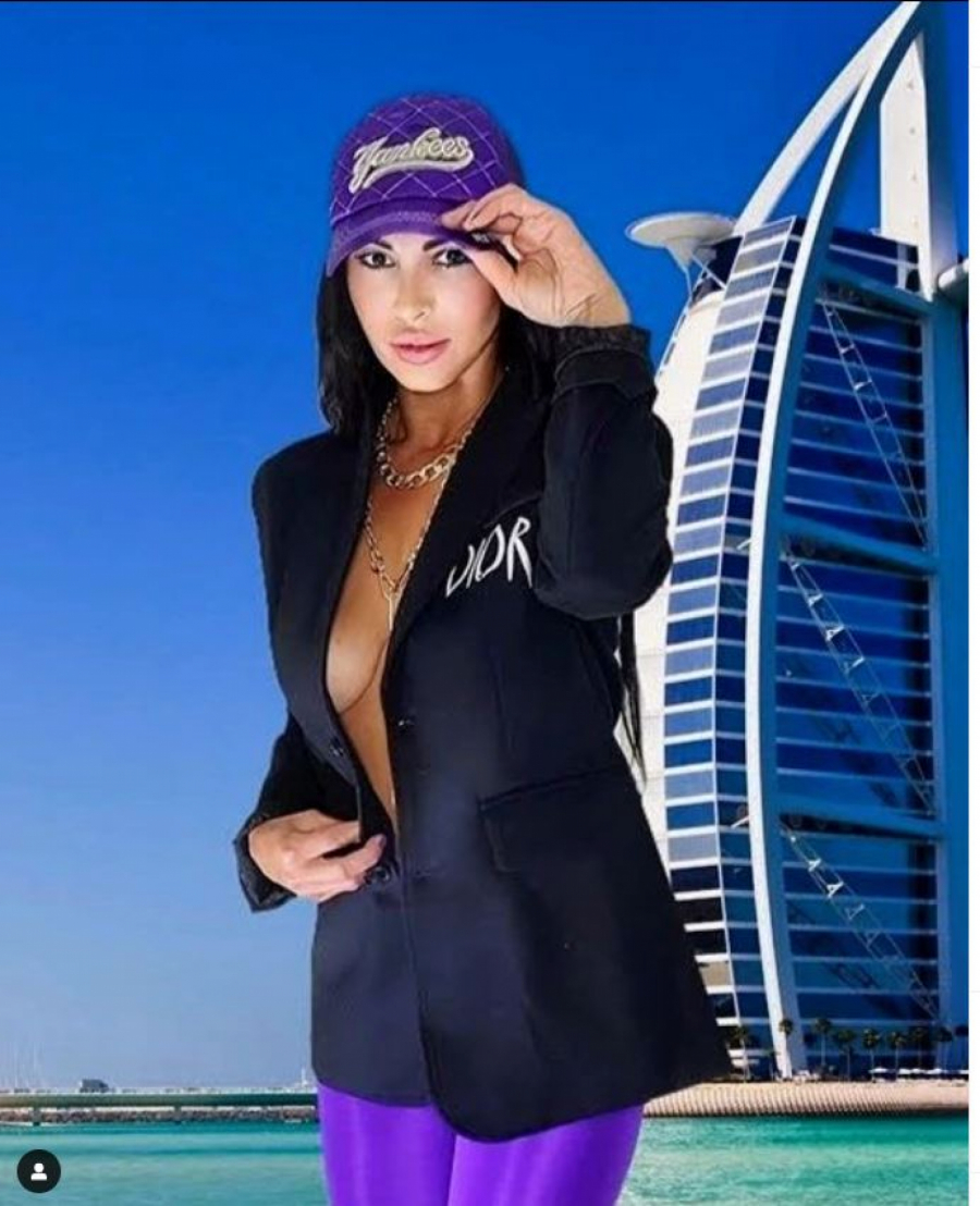 TINA, TI LI SI? Pevačica na meti prozivki, kažu joj da ne liči na sebe, a evo zbog čega je ismevaju (FOTO)