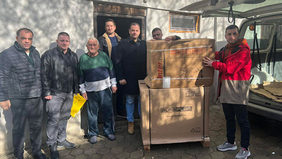 POMOĆ PRED ZIMU Kancelarija za KiM donirala opremu za tri domaćinstva u opštini Prizren