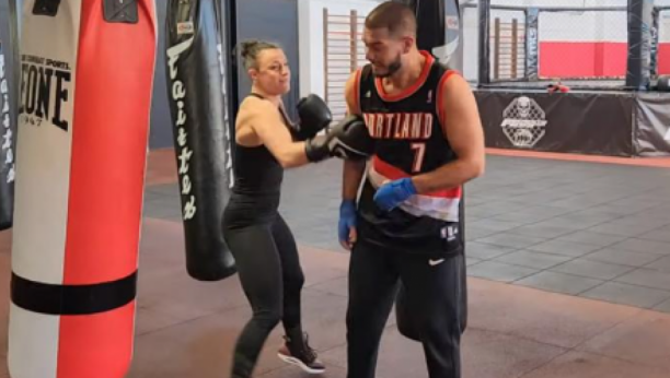 PREBIJEN DEJAN DRAGOJEVIĆ Zadobio jake udarce u STOMAK, dozivao MAJKU sve vreme