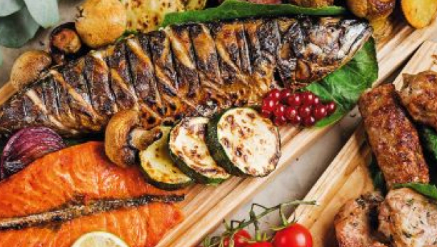 Pola Srba slavi, pola ide na slavu, šta treba OBAVEZNO da imate na trpezi za Svetog Nikolu i koji su običaji