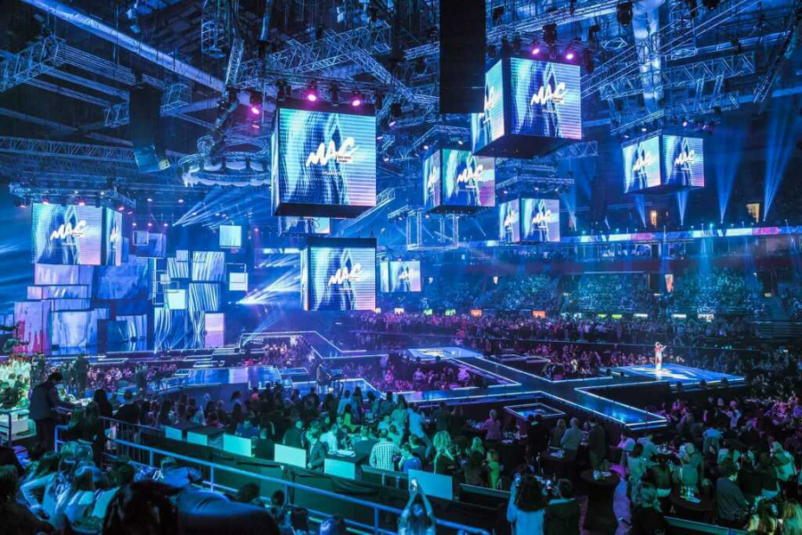 Ko je ovo mogao da pretpostavi? Poznati prvi nastupi na Music Awards Ceremony (MAC)