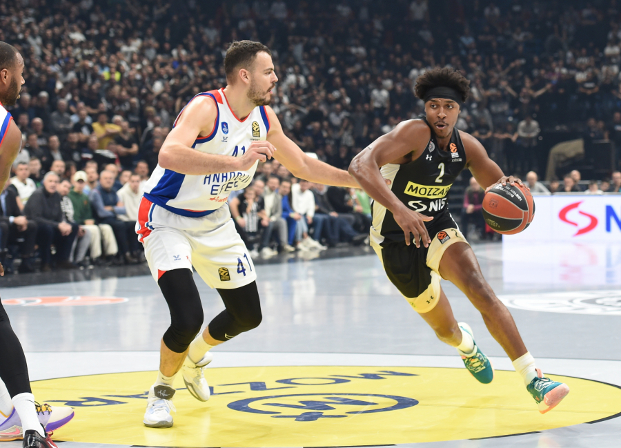 MOŽEMO DA IGRAMO SA SVIMA Obradović prezadovoljan nakon što je Partizan srušio prvaka Evrope