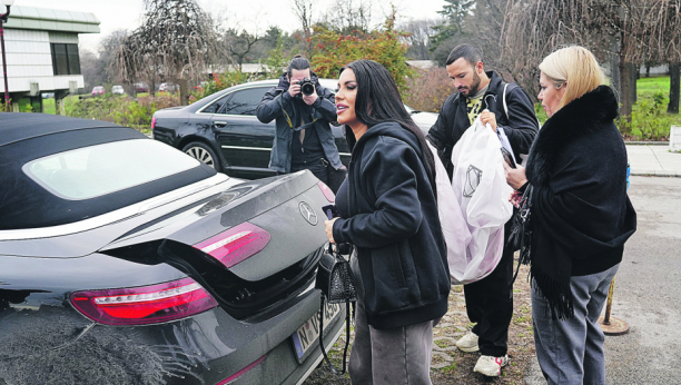 NE MIRUJE Seko, šta to kriješ u gepeku?