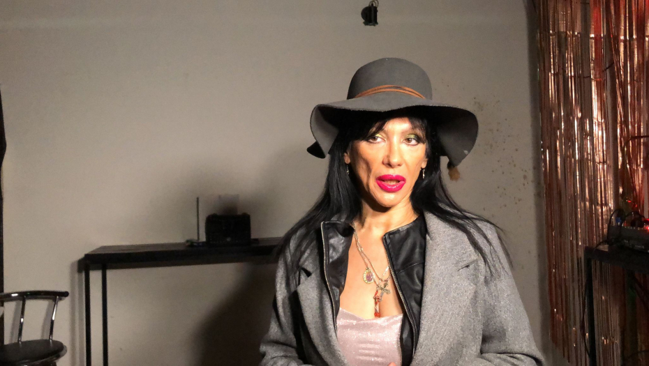 SKANDALČINA! VENDI OTKRILA DA JE NAŠ PEVAČ LATENTNI GEJ Nećete verovati o kome je reč, potpuno ga RAZOTKRILA!