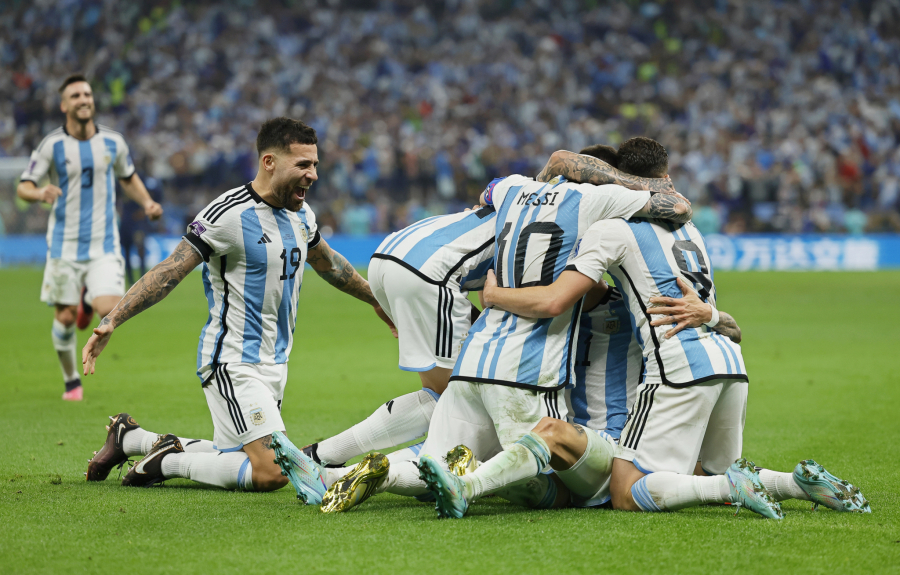 MESI SE POPEO NA VRH FUDBALSKOG OLIMPA Najluđe finale ikada pripalo  