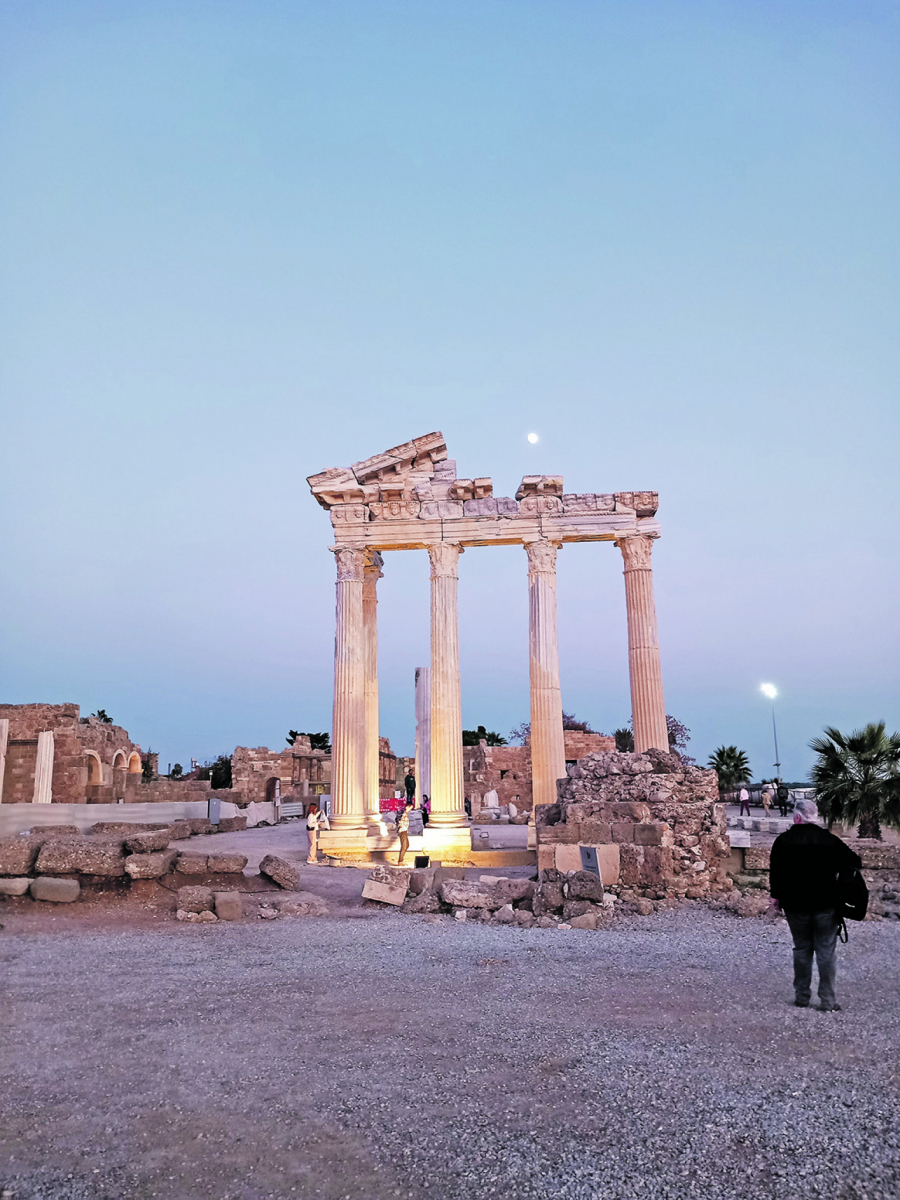 REPORTAŽA ALO! Uoči praznika jednog od najvećih svetitelja pravoslavnog hrišćanskog sveta: Putevima svetog Nikole