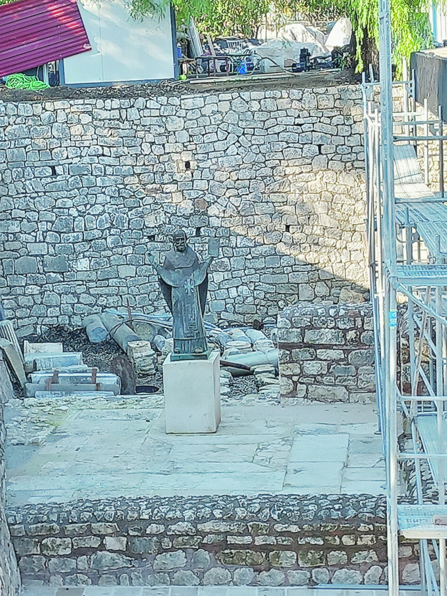 REPORTAŽA ALO! Uoči praznika jednog od najvećih svetitelja pravoslavnog hrišćanskog sveta: Putevima svetog Nikole