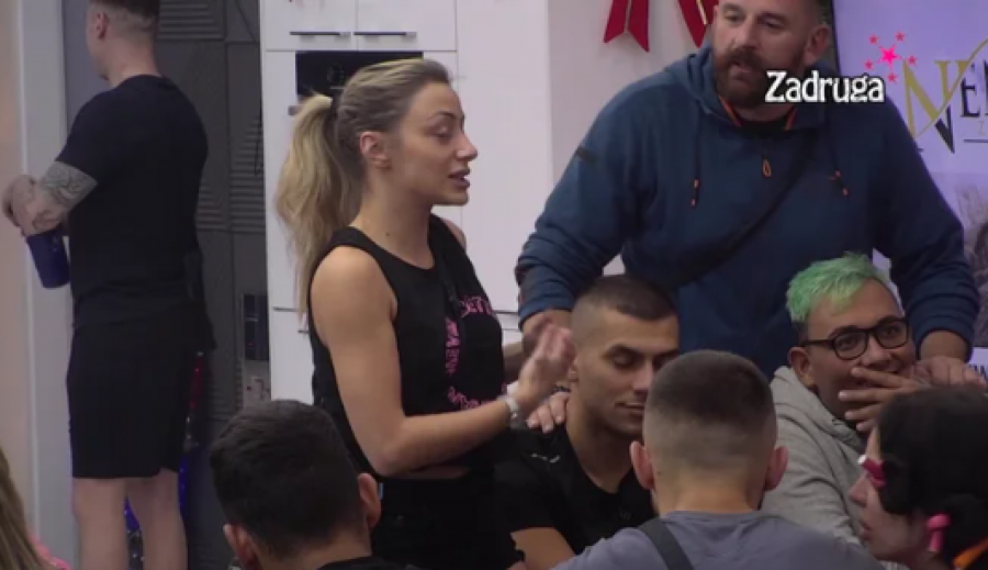 KARAMBOL U ZADRUZI Miljana RAZOTKRILA Sofija Unu, Zadrugari je URNISALI, a onda umalo došlo do ženske tuče!