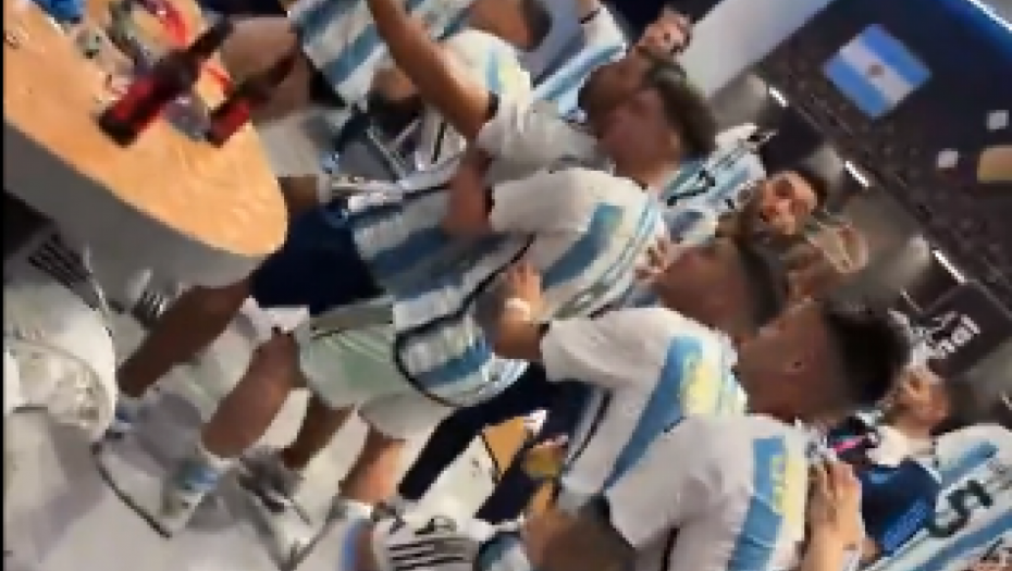 PROSTAK NA KVADRAT Golman Argentine organizovao minut ćutanja za Mbapea (VIDEO)