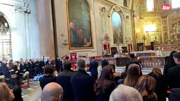 Sahrana Siniše Mihajlovića - Početak opela u bazilici "Santa Maria degli Angeli e dei Martiri" (VIDEO)
