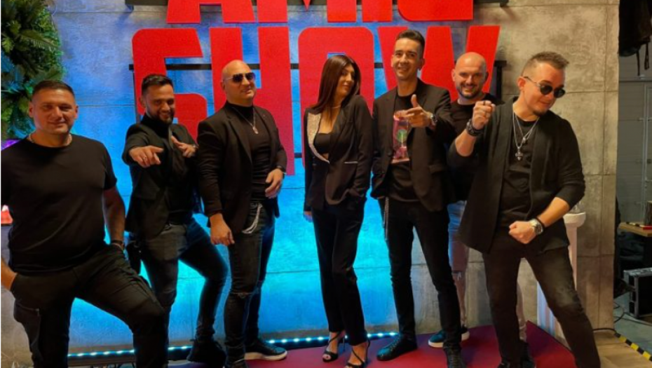 „ZVEZDA“ SE SLUŠA I NA MALDIVIMA I U DUBAIJU! Popularni bend oduševio publiku! (VIDEO)