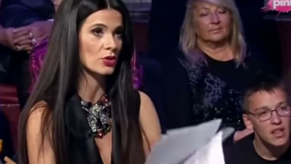 BILA JE VODITELJKA NA PINKU I SVE JE HIPNOTISALA LEPOTOM Odjednom je nestala, a evo kako danas izgleda Aleksandra Jeftanović! (FOTO)
