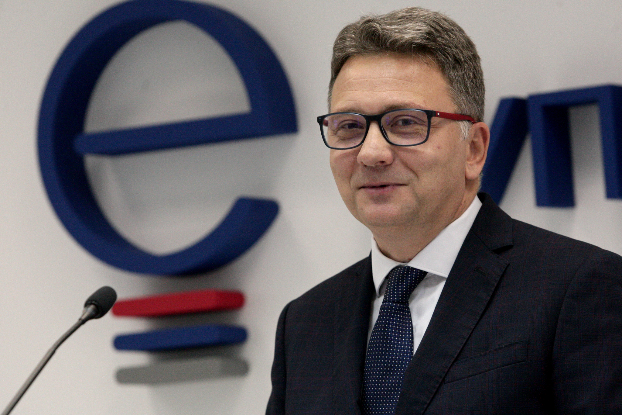 NEMA VIŠE ČEKANJA I PLAĆANJA TAKSE : Od danas dostupni eIzvodi iz matičnih knjiga