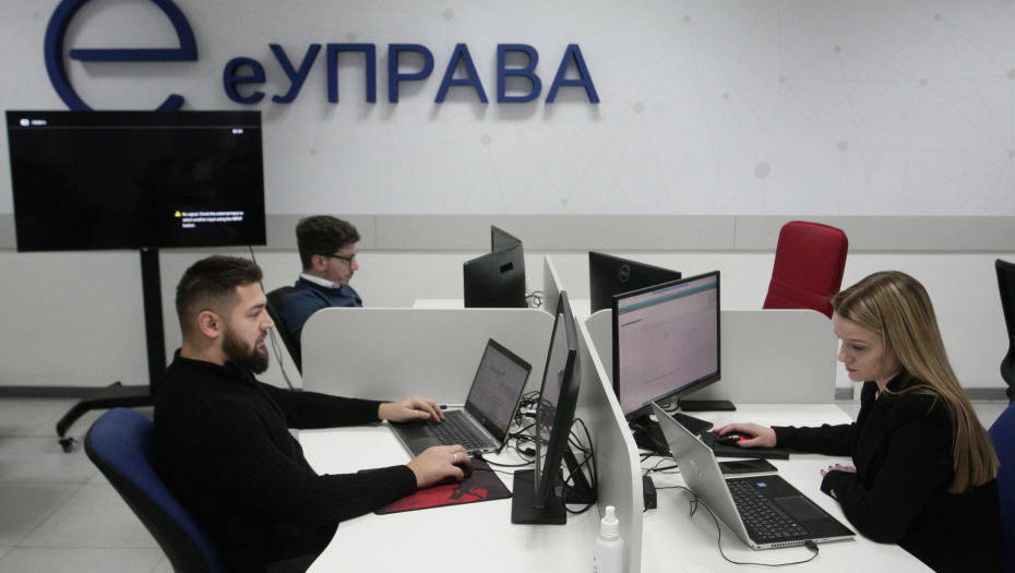 NEMA VIŠE ČEKANJA I PLAĆANJA TAKSE : Od danas dostupni eIzvodi iz matičnih knjiga