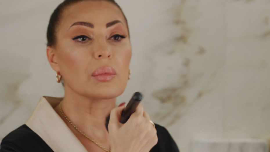 CECU OVAKO NERVOZNU NISTE NIKADA VIDELI! Povisila ton na Anastasiju, pa joj naredila: "Polazi!" - Porodični sukob u novoj epizodi "Ceca show"