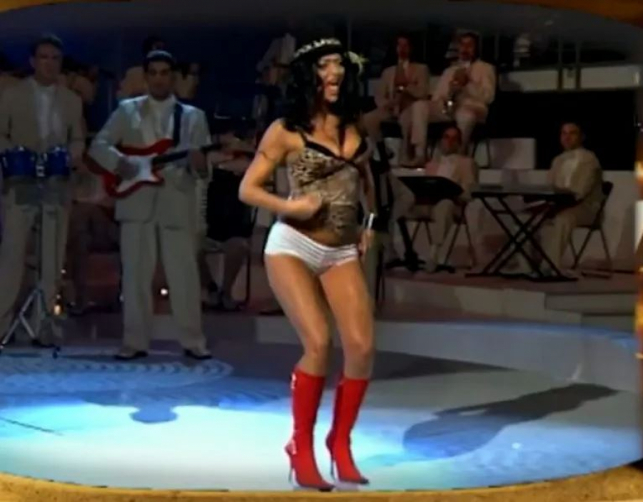 DVOJNICA Ana Nikolić imitira Seku Aleksić SMEH DO SUZA (FOTO)