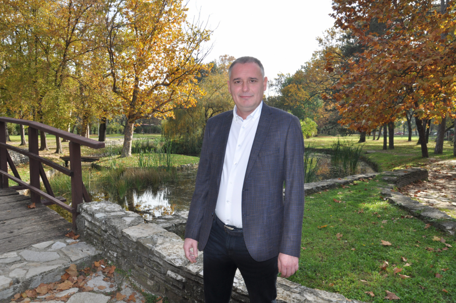 Počela izgradnja dečjeg igrališta u Ulici Flore Sends: Još jedna potvrda da su potrebe najmlađih prioritet u radu Opštine Savski venac