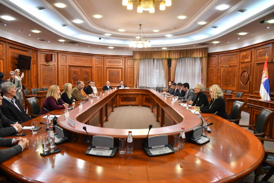 MOMIROVIĆ NAKON SASTANKA U VLADI SRBIJE PORUČIO: Trgovina stvara desetinu bruto društvenog proizvoda