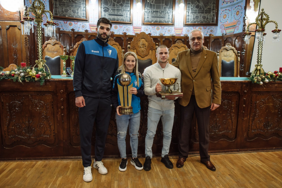 Gradonačelnik Bakić uručio prelazne pehare najboljima u akciji „Sportista godine Subotice“