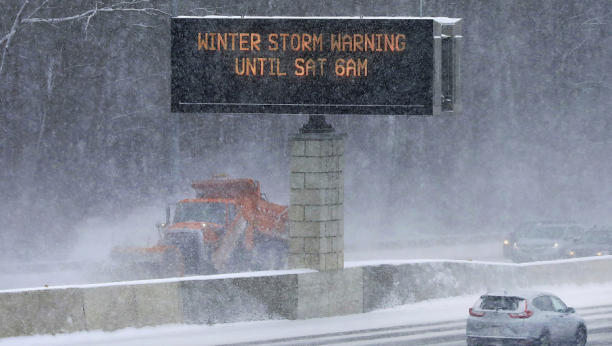 TORNADO U AMERICI! Rušio je sve pred sobom, ima mrtvih