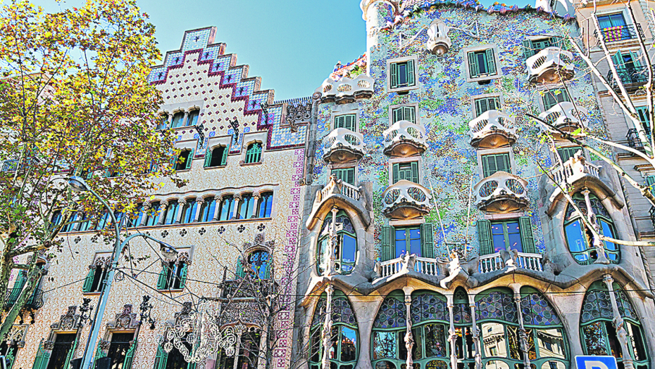 KUĆA OD KOSTIJU Neverovatna zgrada u centru grada