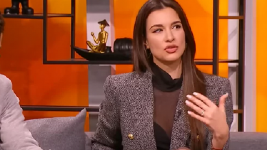 POKAZALA BRUTALNU FIGURU Dragana Kosjerina uživo u emisiji zasenila izgledom (FOTO)