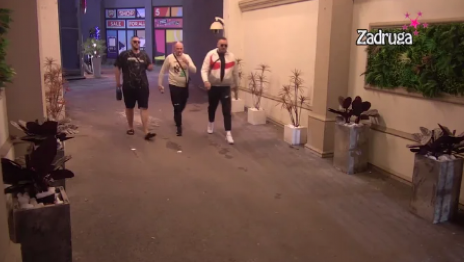 PEŠKO TOPDŽIJA I NEŠKO FURUNDŽIJA Filip Car brutalno udario na Pecu i Necu