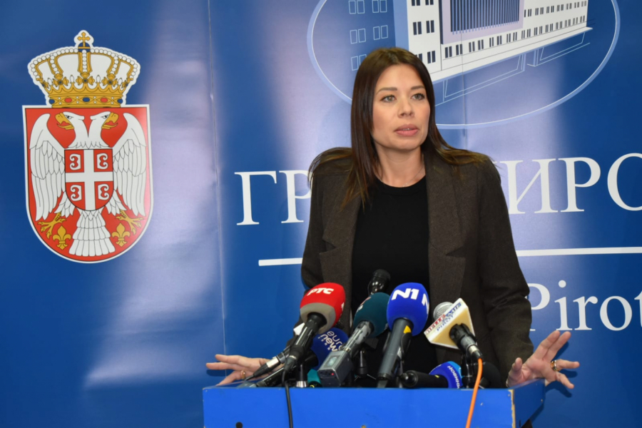 NEMA RAZLOGA ZA PANIKU Ministarka Vujović: Prisustvo amonijaka u vazduhu u Pirotu ispod graničnih vrednosti
