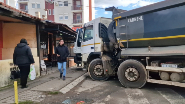 SRPSKI NAROD NA SEVERU KIM JE SAD MALO SPOKOJNIJI, ALI JOŠ NA OPREZU: Uklonili smo barikade, sad nek stranci ispune obećano!