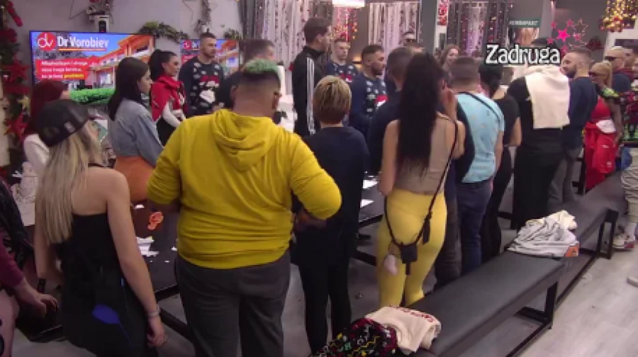 IZREŠETAO SVOG NEPRIJATELJA Bebica osuo paljbu po Zoli, oduševio se zadatkom