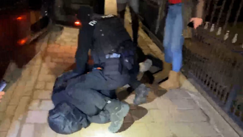 PRESEČEN ŠIPTARSKI KANAL ZA NAORUŽAVANJE KOSOVA! Prve slike akcije, evo kako je pao terorista! (FOTO)