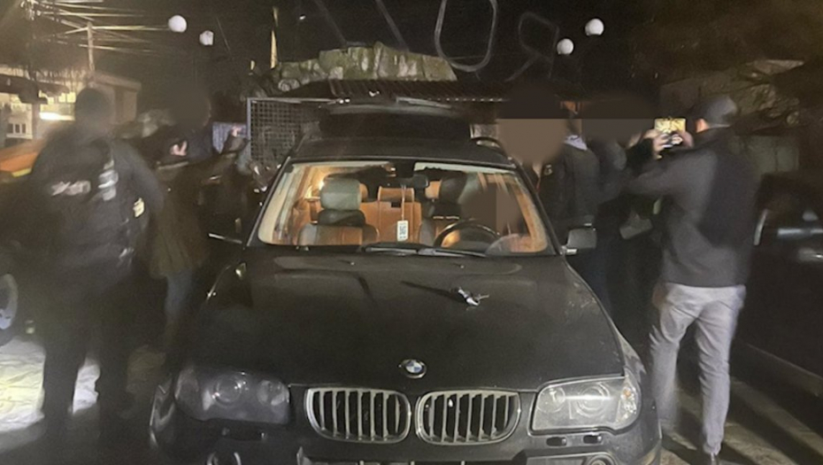 EVO ŠTA JE SVE PRONAĐENO KOD ALBANSKOG TERORISTE.    Sa oružjem mogao da opremi čitav jedan vod